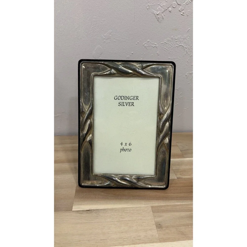 Silver Plated Picture Frame Free Standing  Velvet Back Holds 6in x 4in Photo